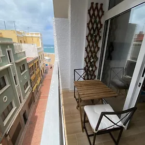 beach-balcony-lounge.in-canary-islands.com/